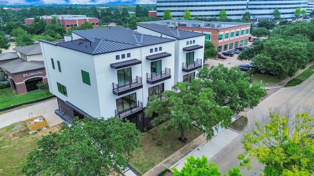 1135 Lake Pointe Parkway, Sugar Land, TX 77478