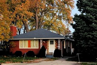 734 N Monroe Street, Monroe, MI 48162