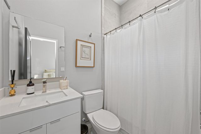607 Memorial Heights Drive, Houston, TX 77007