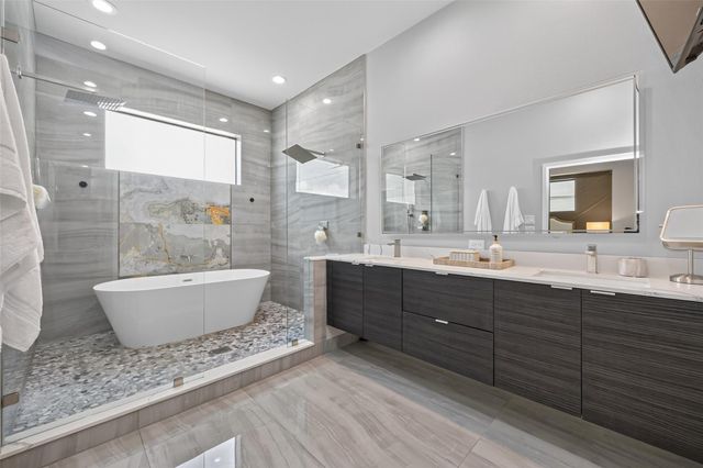 607 Memorial Heights Drive, Houston, TX 77007