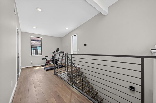 607 Memorial Heights Drive, Houston, TX 77007