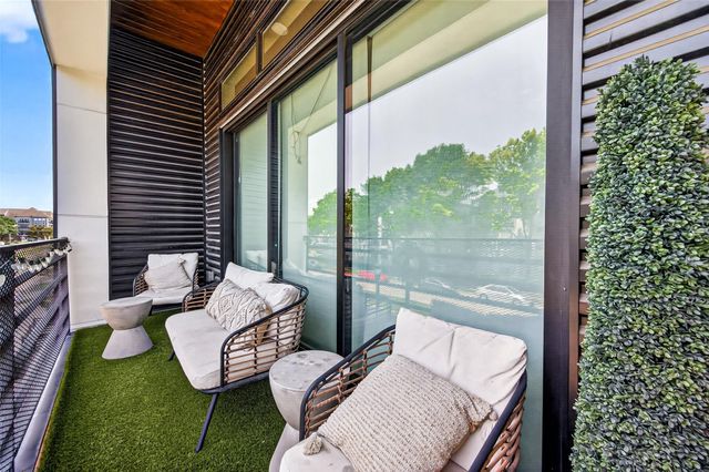 607 Memorial Heights Drive, Houston, TX 77007