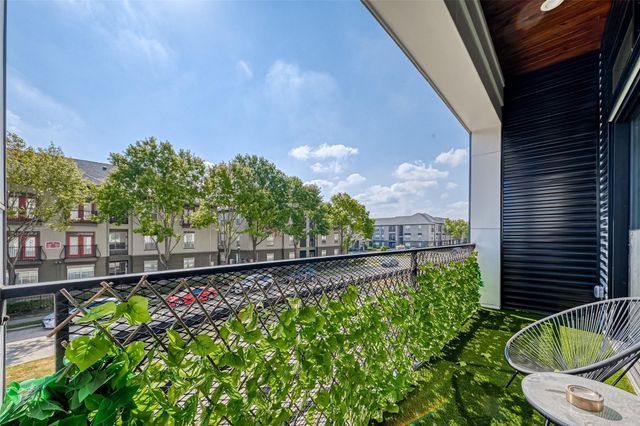 607 Memorial Heights Drive, Houston, TX 77007