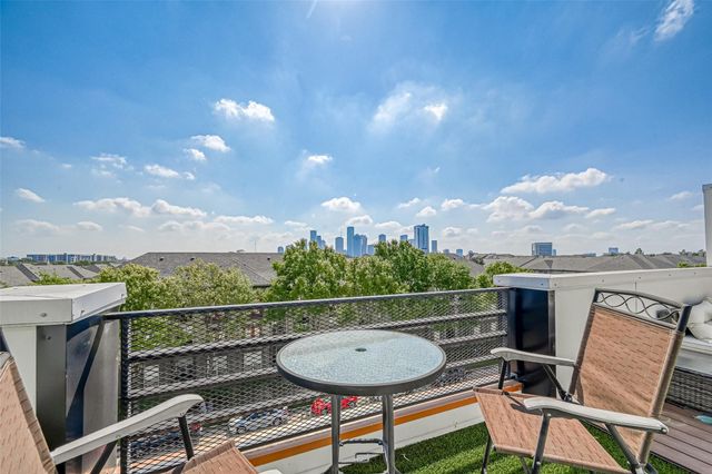 607 Memorial Heights Drive, Houston, TX 77007