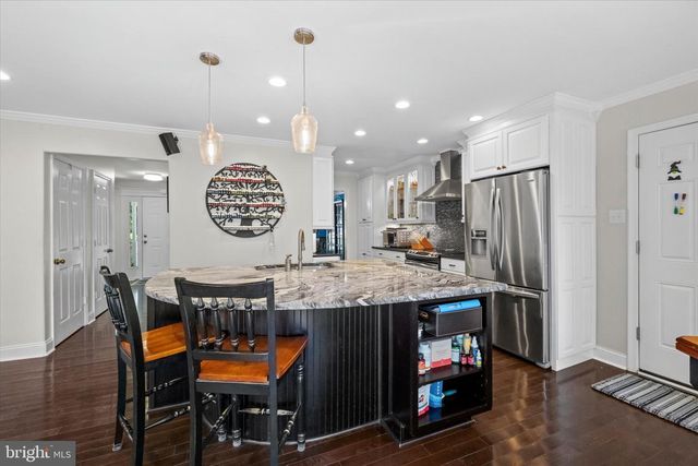 300 SANDY RIDGE RD, Fredericksburg, VA 22405