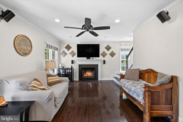 300 SANDY RIDGE RD, Fredericksburg, VA 22405