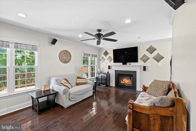 300 SANDY RIDGE RD, Fredericksburg, VA 22405