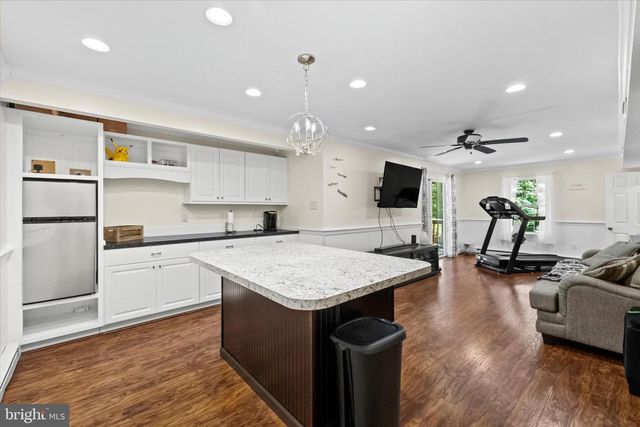 300 SANDY RIDGE RD, Fredericksburg, VA 22405