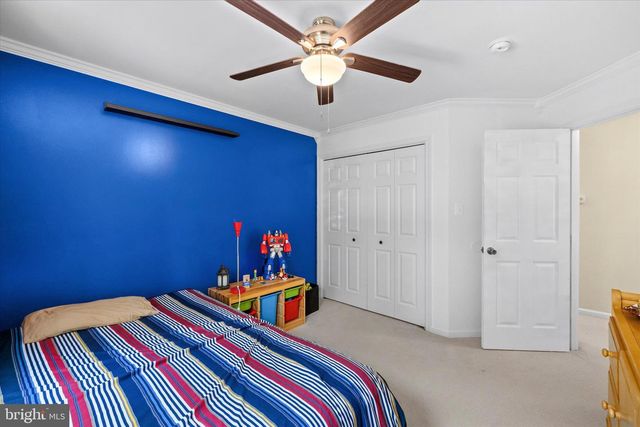 300 SANDY RIDGE RD, Fredericksburg, VA 22405