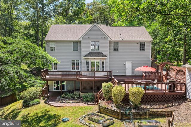 300 SANDY RIDGE RD, Fredericksburg, VA 22405
