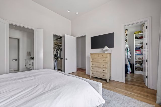 2080 12th Ave, S, Nashville, TN 37204