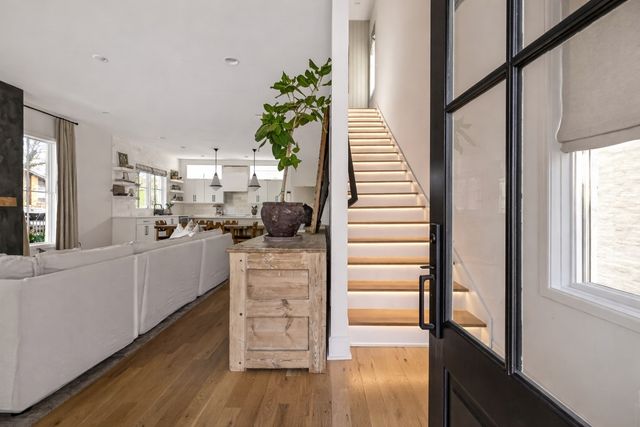 2080 12th Ave, S, Nashville, TN 37204