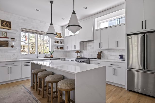 2080 12th Ave, S, Nashville, TN 37204