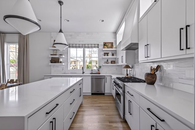 2080 12th Ave, S, Nashville, TN 37204