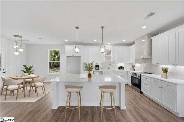 33 Gentry Street, Greenville, SC 29611