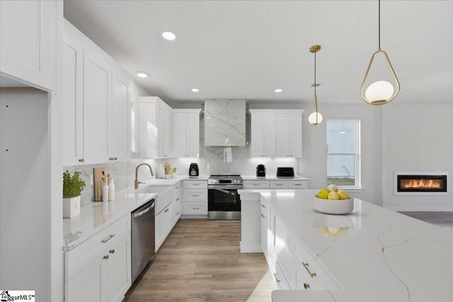 33 Gentry Street, Greenville, SC 29611