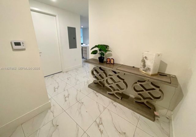 2000 Metropica Way 1009, Sunrise, FL 33323