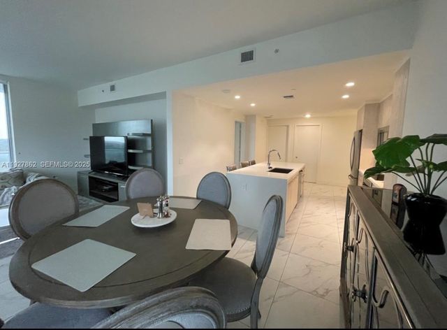 2000 Metropica Way 1009, Sunrise, FL 33323