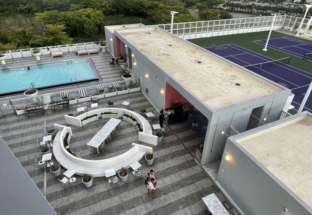 2000 Metropica Way 1009, Sunrise, FL 33323