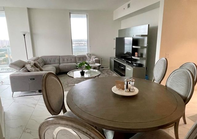 2000 Metropica Way 1009, Sunrise, FL 33323