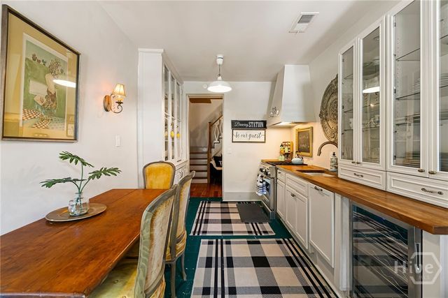 407 E Jones Street, Savannah, GA 31401