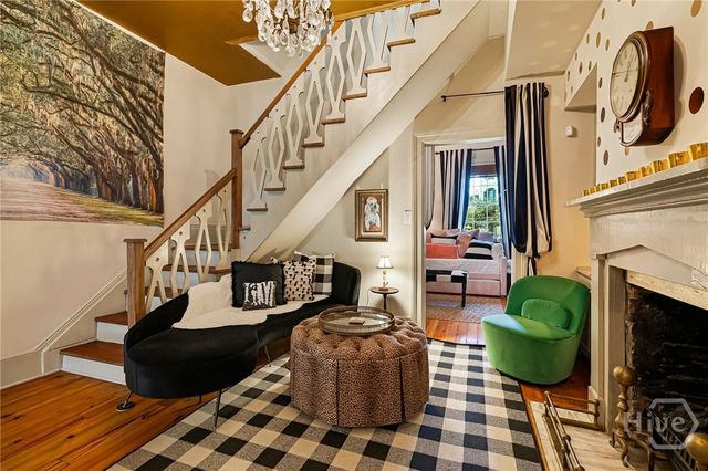 407 E Jones Street, Savannah, GA 31401