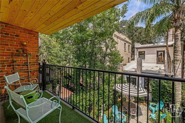 407 E Jones Street, Savannah, GA 31401