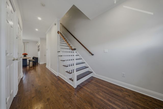 145 Brentwood Avenue 145, Fairfield, CT 06825