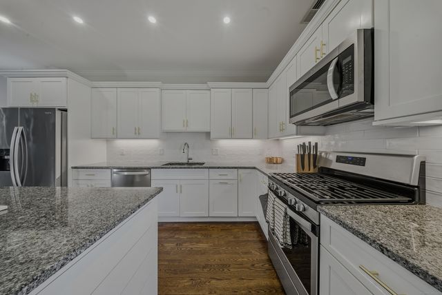 145 Brentwood Avenue 145, Fairfield, CT 06825