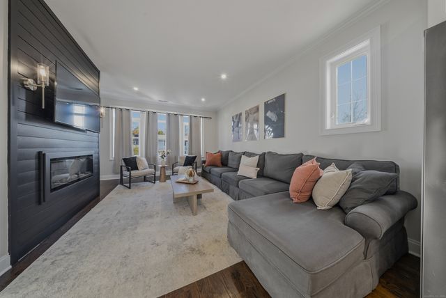 145 Brentwood Avenue 145, Fairfield, CT 06825