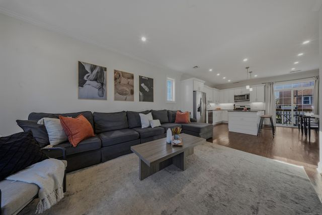 145 Brentwood Avenue 145, Fairfield, CT 06825