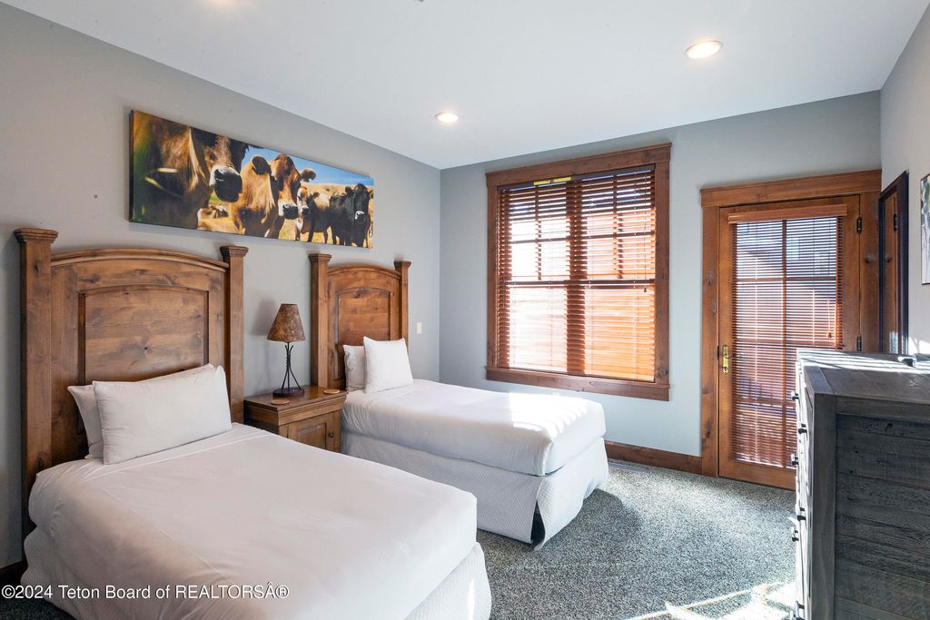 531 SNOW KING Loop, 3130, Jackson, WY 83001 photo 16