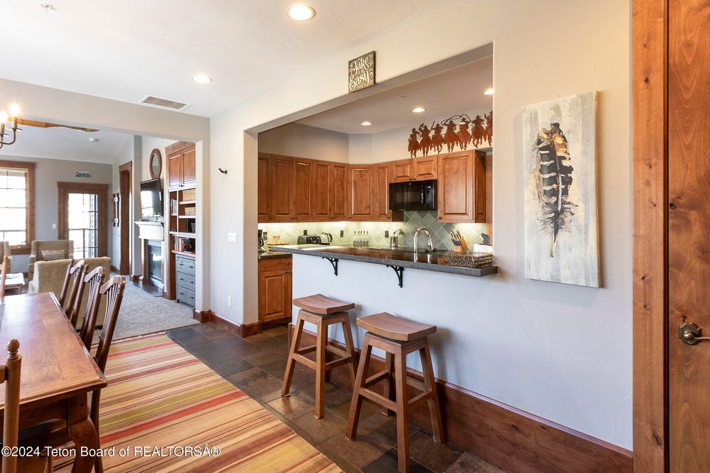 531 SNOW KING Loop, 3130, Jackson, WY 83001 photo 6