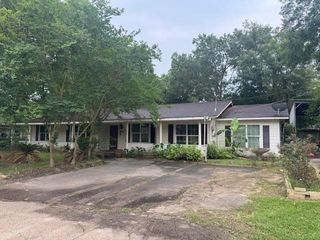 3475 Pelican Street, Pinehurst, TX 77630