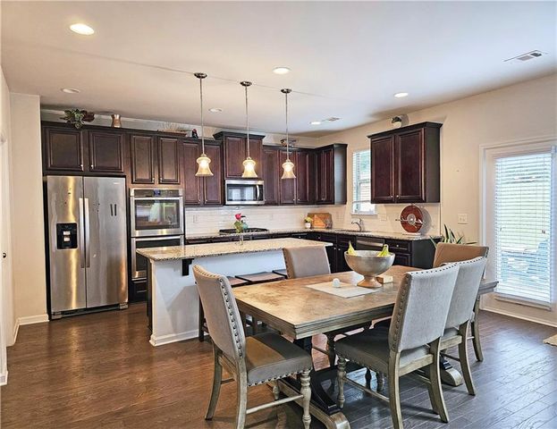 112 CHAROLAIS Drive, Mcdonough, GA 30252