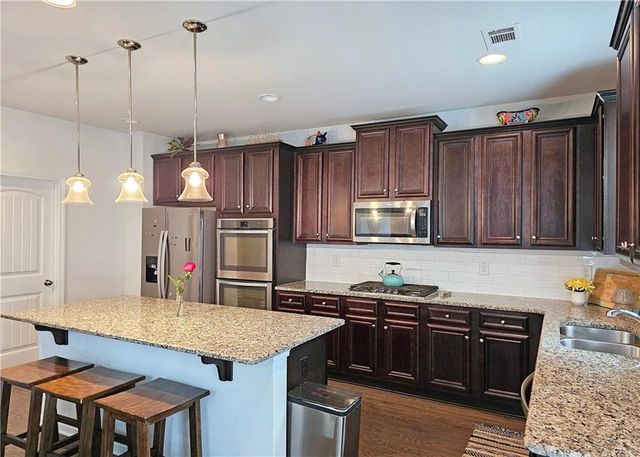 112 CHAROLAIS Drive, Mcdonough, GA 30252
