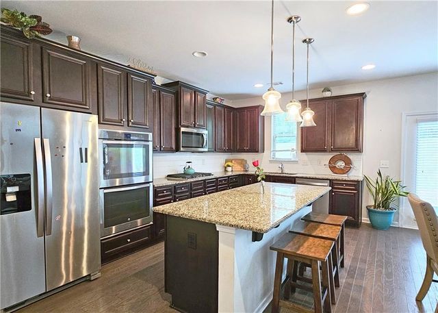 112 CHAROLAIS Drive, Mcdonough, GA 30252