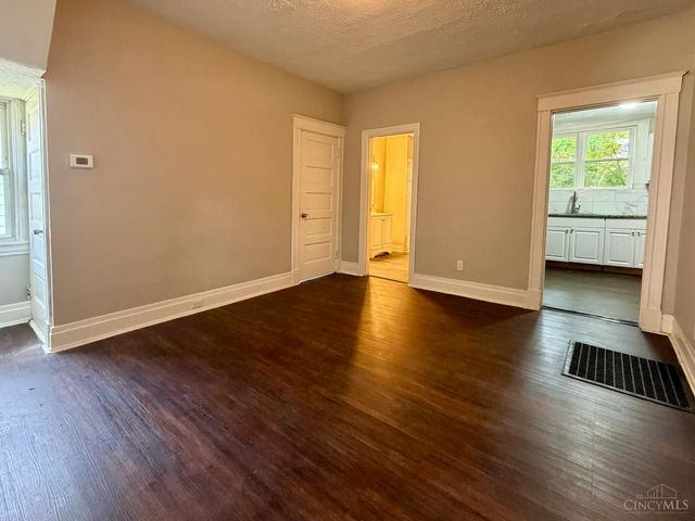 1179 Atwood Avenue, Cincinnati, OH 45224