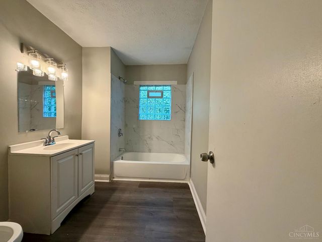 1179 Atwood Avenue, Cincinnati, OH 45224