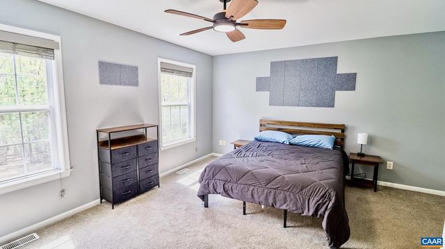 212 OAK VIEW RD, Barboursville, VA 22923
