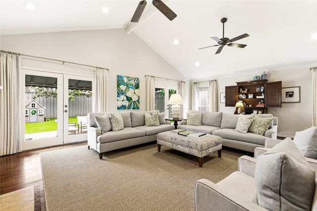 8115 Chadbourne Road, Dallas, TX 75209