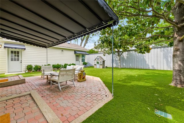 8115 Chadbourne Road, Dallas, TX 75209