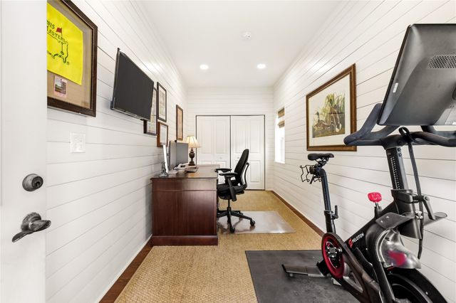 8115 Chadbourne Road, Dallas, TX 75209