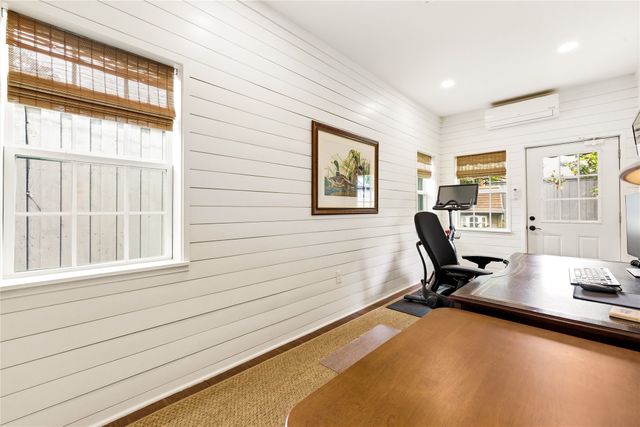 8115 Chadbourne Road, Dallas, TX 75209