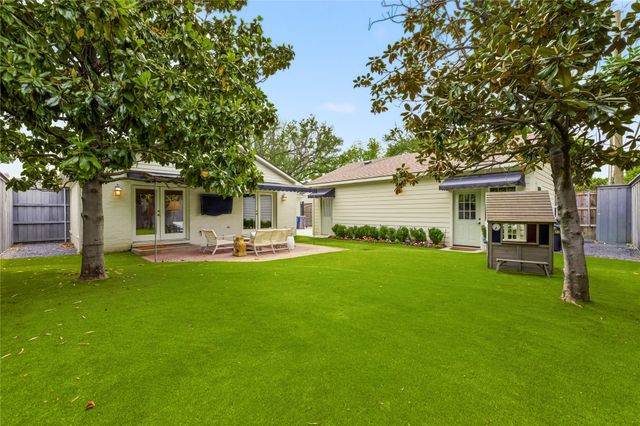 8115 Chadbourne Road, Dallas, TX 75209