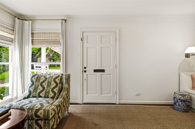 8115 Chadbourne Road, Dallas, TX 75209