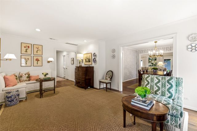 8115 Chadbourne Road, Dallas, TX 75209