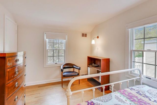 4665 W Peterson Avenue, Chicago, IL 60646