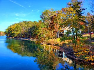 1533 Merriman Way RD, Moneta, VA 24121