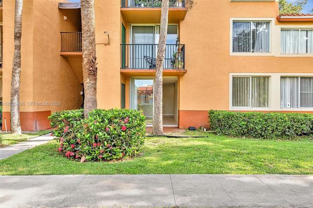 10765 Cleary Boulevard 104, Plantation, FL 33324